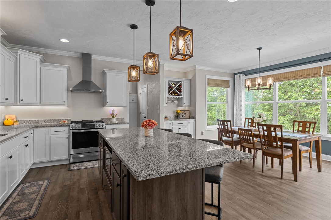 582 Forest Oaks Trl