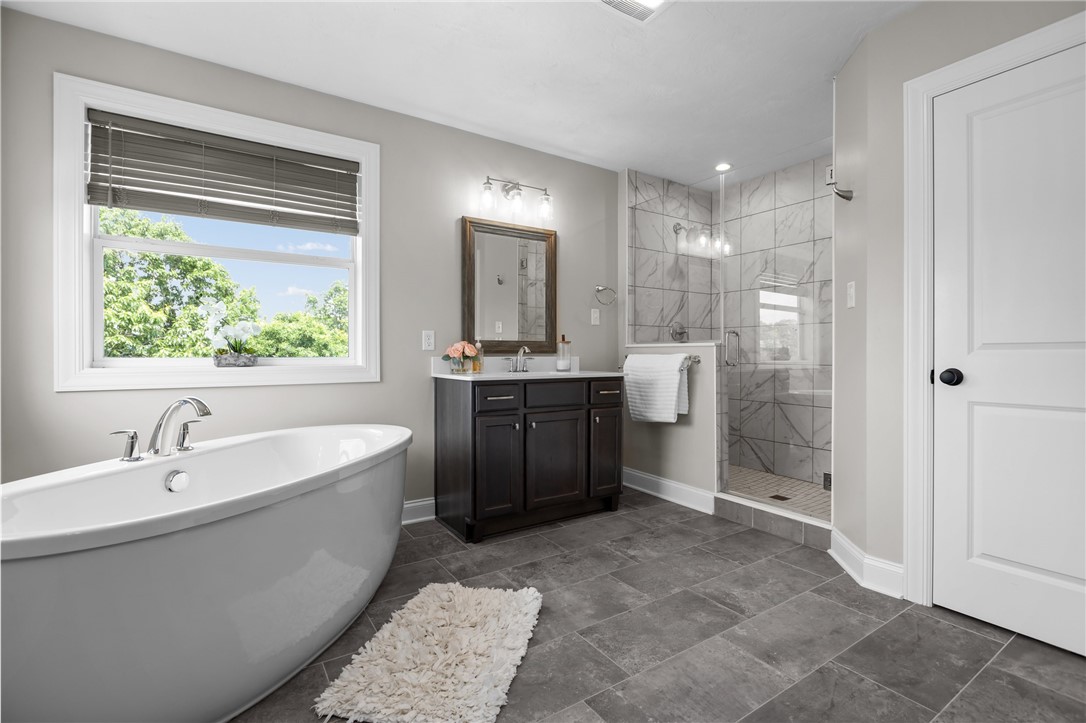 582 Forest Oaks Trl