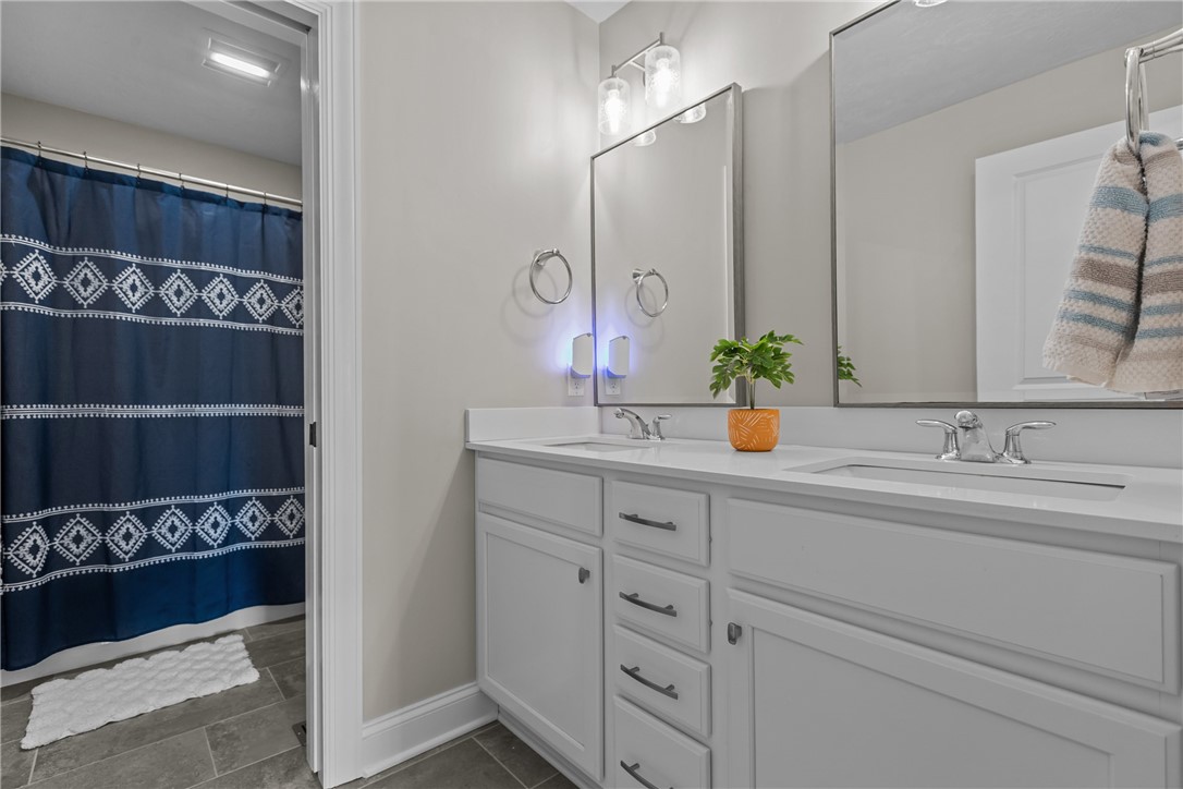 582 Forest Oaks Trl
