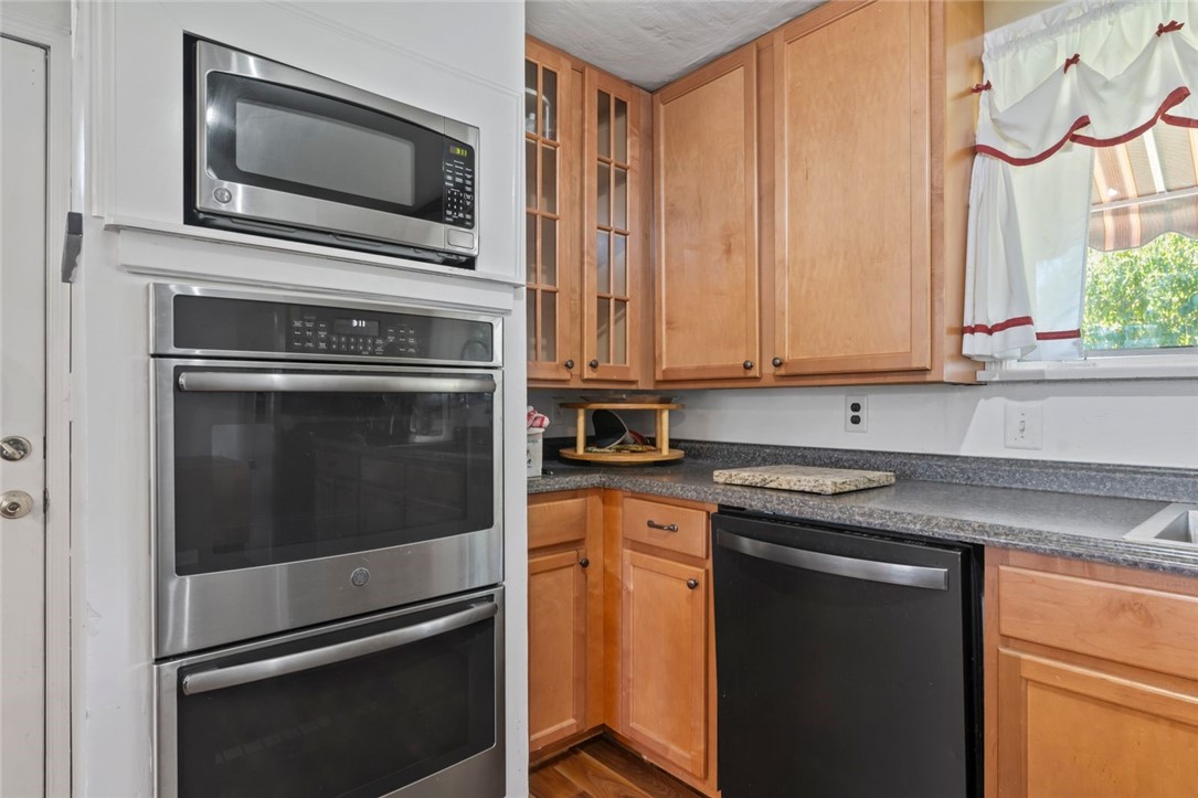 1360 Adams Dr