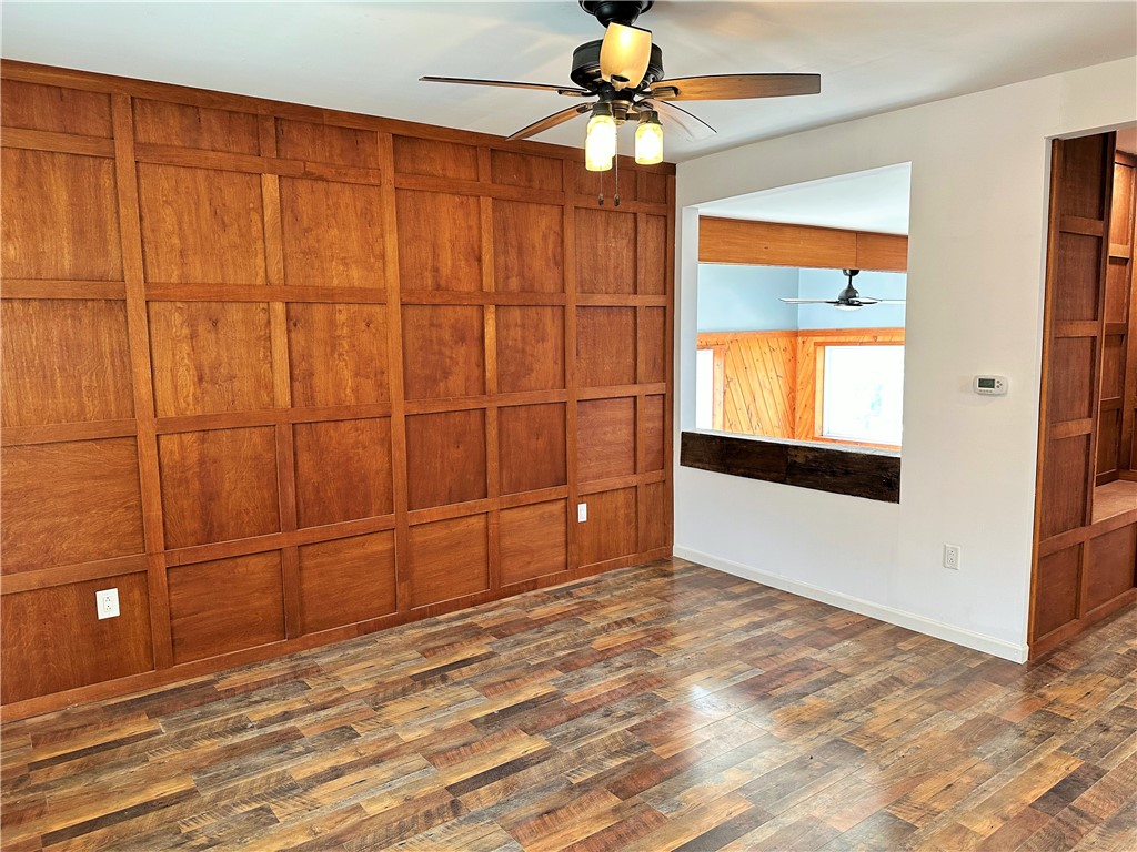308 W Cherry St