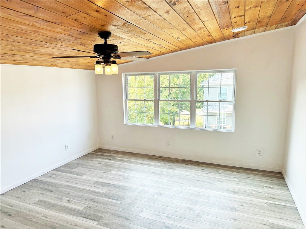 308 W Cherry St