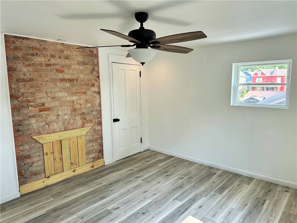 308 W Cherry St