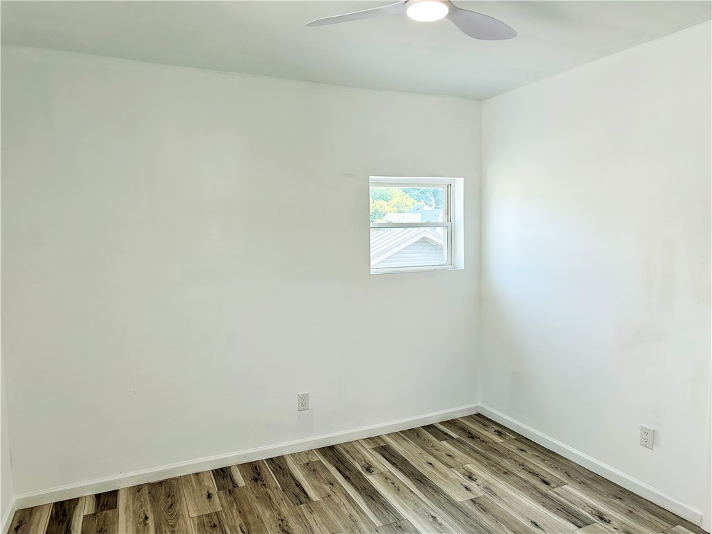 308 W Cherry St