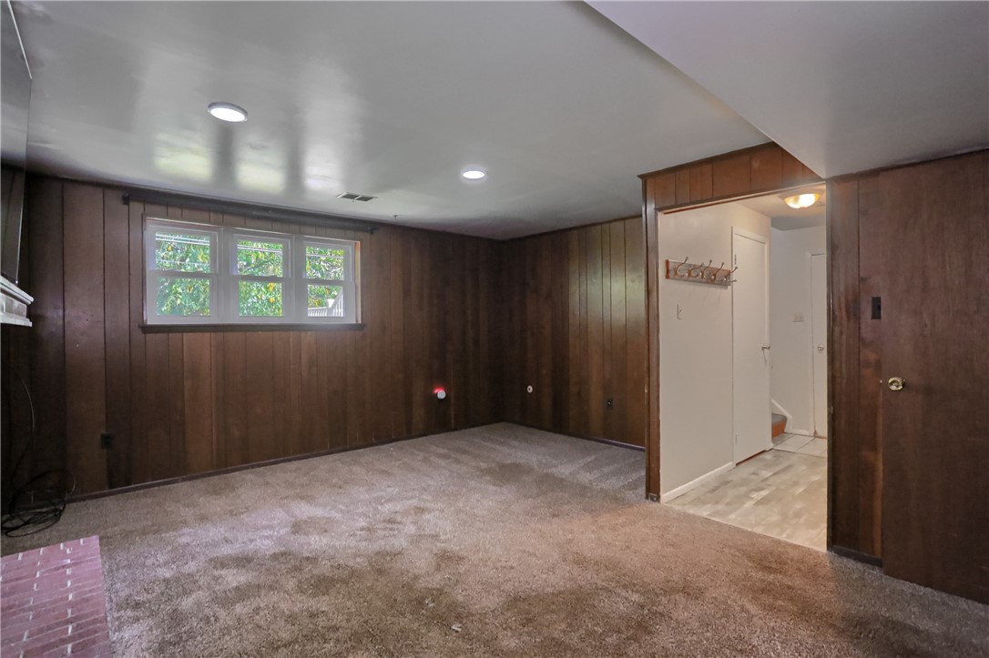 98 Buckhill Rd