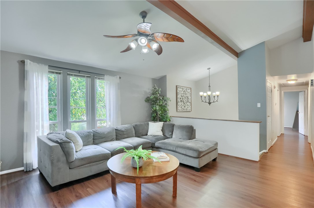 98 Buckhill Rd