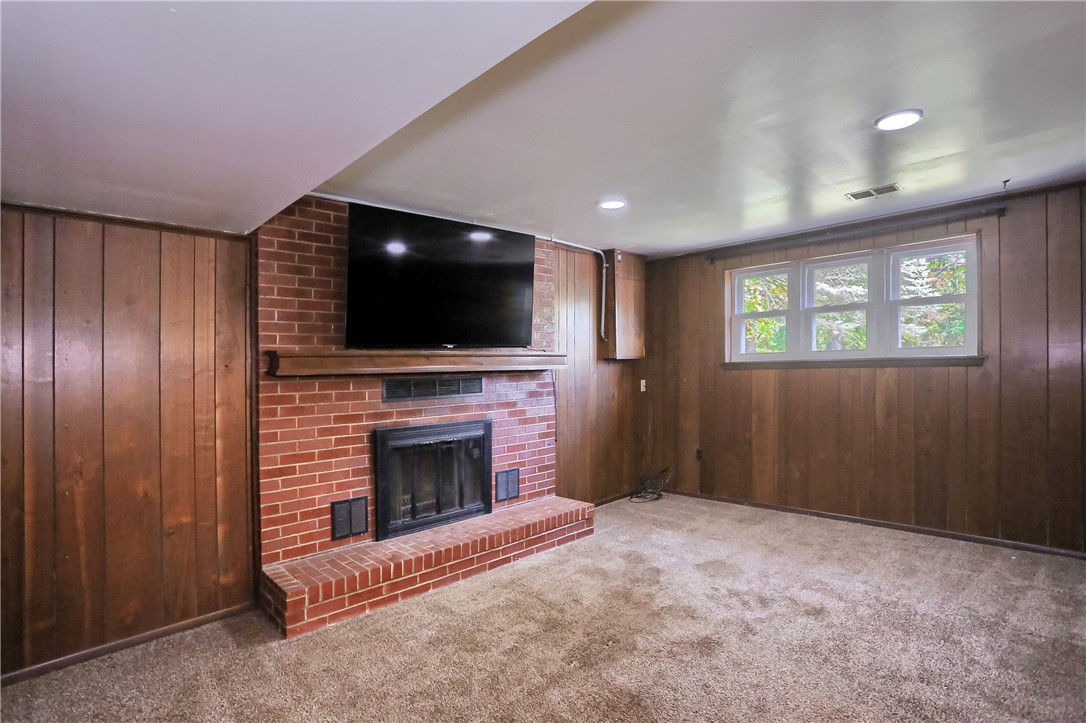 98 Buckhill Rd