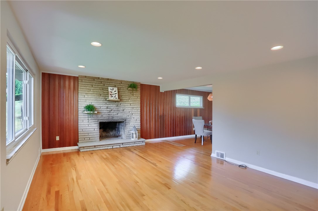 120 Pleasantview Dr