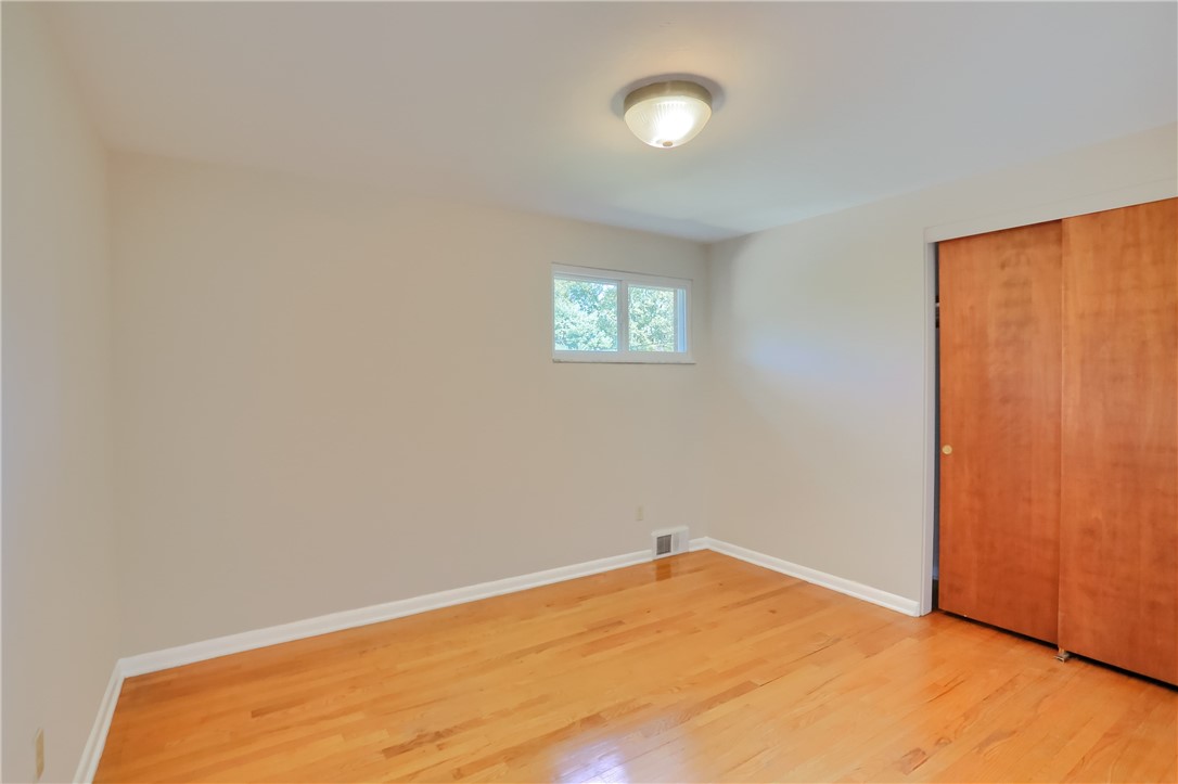 120 Pleasantview Dr