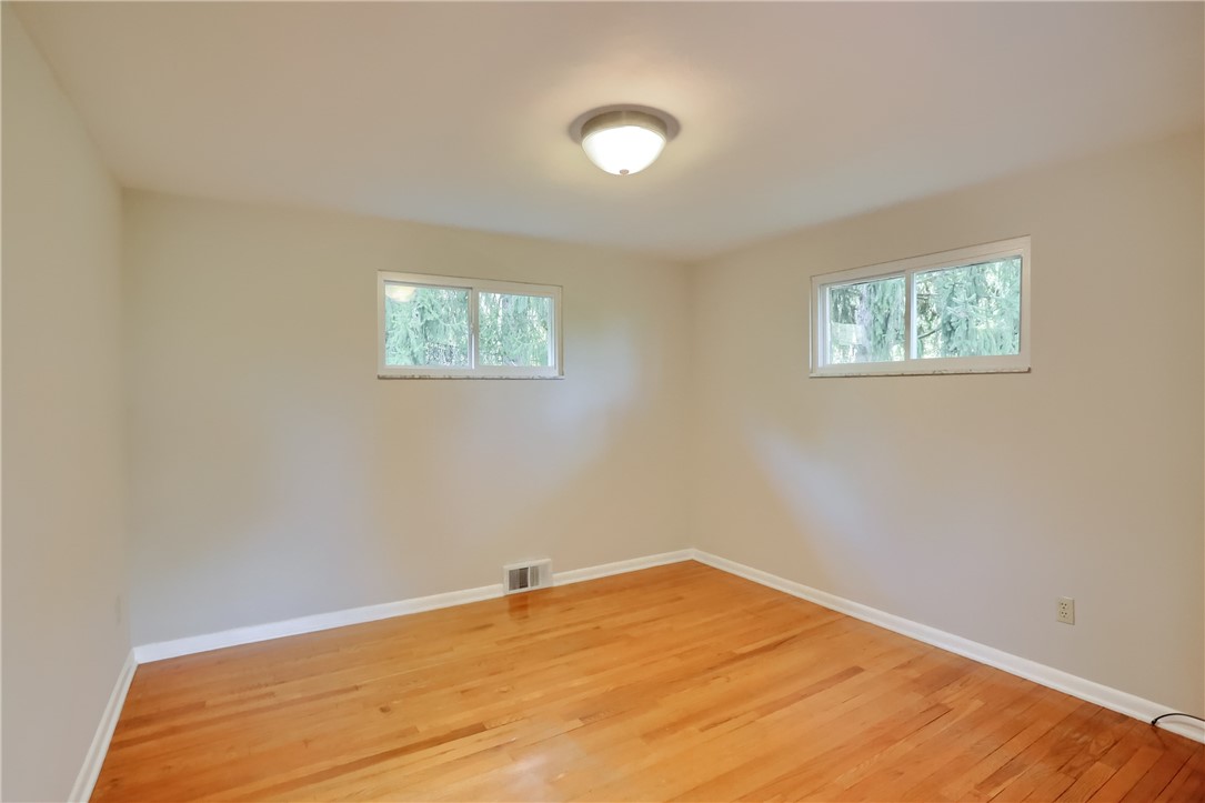 120 Pleasantview Dr