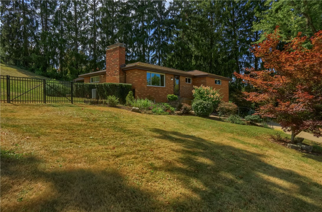 120 Pleasantview Dr