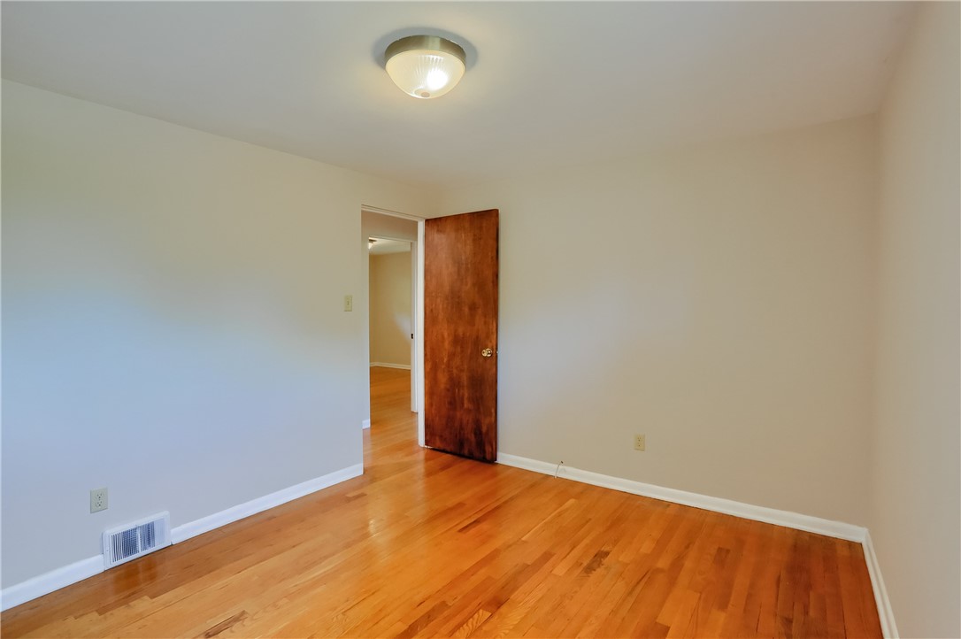 120 Pleasantview Dr