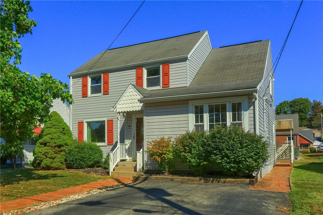 820 Plymouth Ln