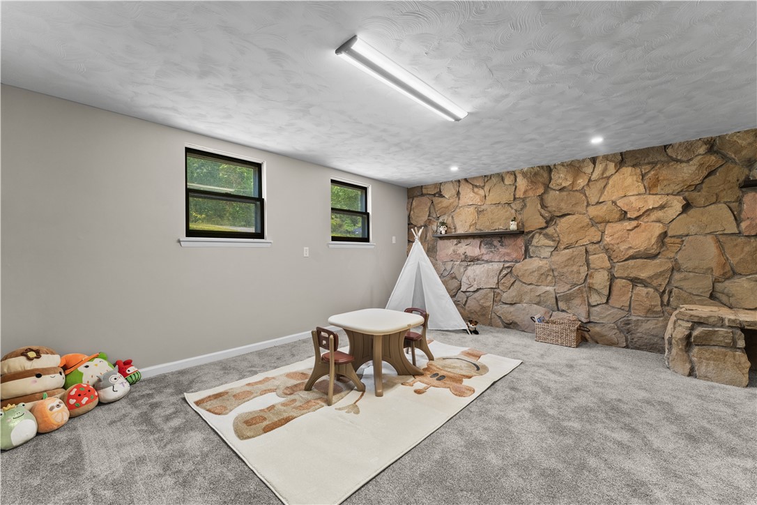 126 Woodcrest Rd.