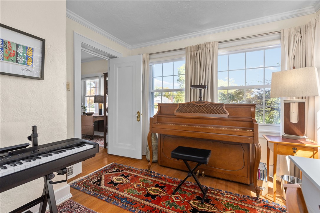 123 Wilson Ave