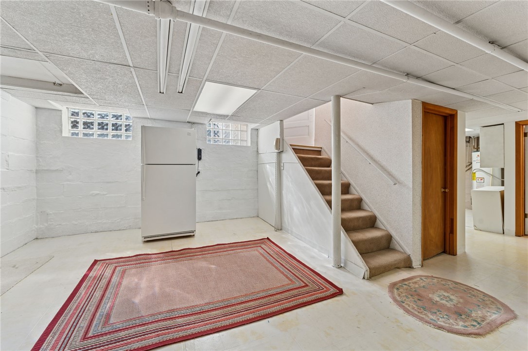 1101 Dormont Ave