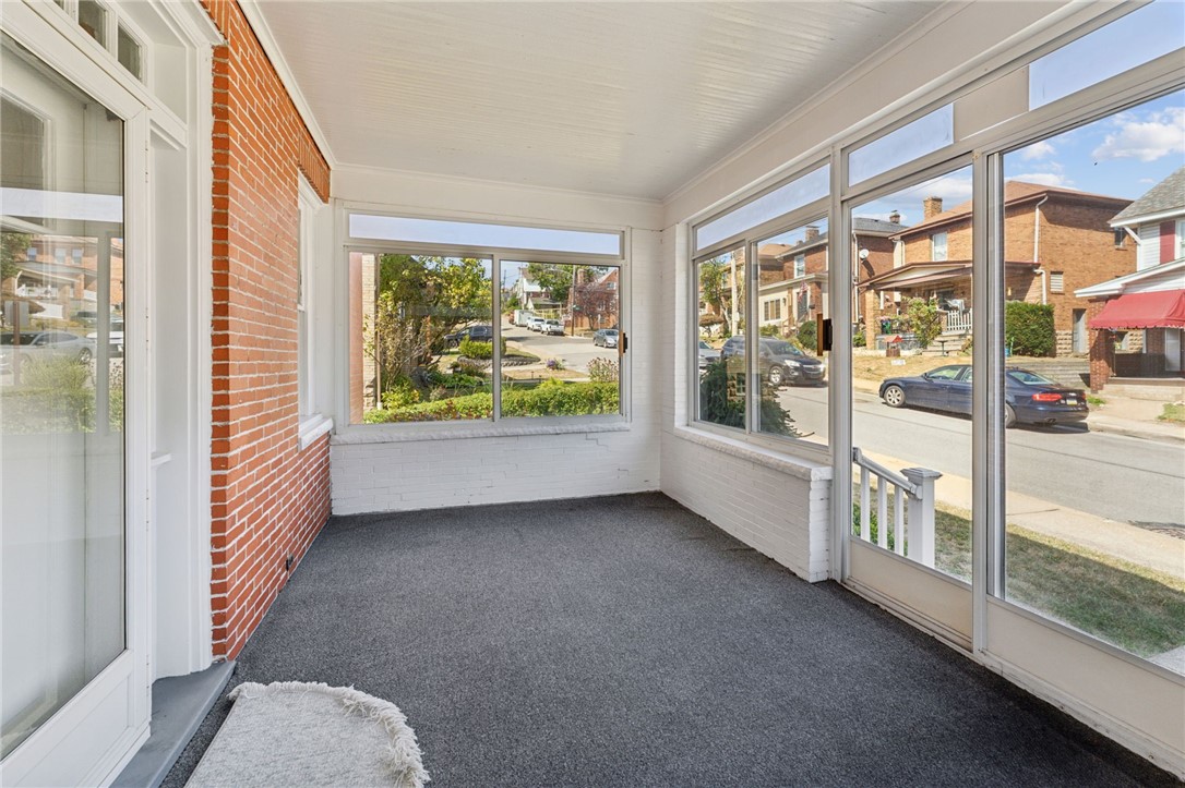 1101 Dormont Ave