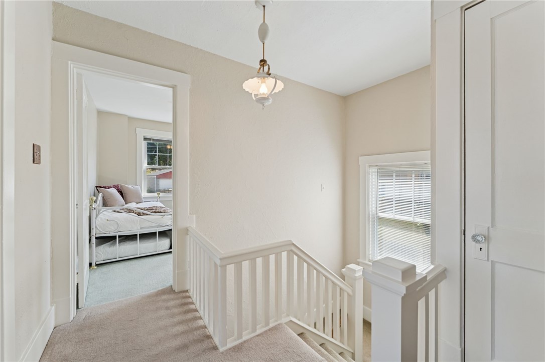1101 Dormont Ave