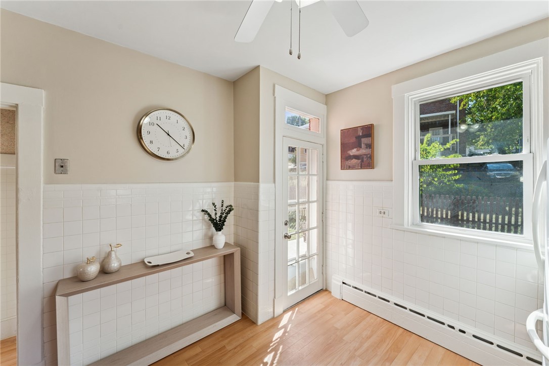 1101 Dormont Ave