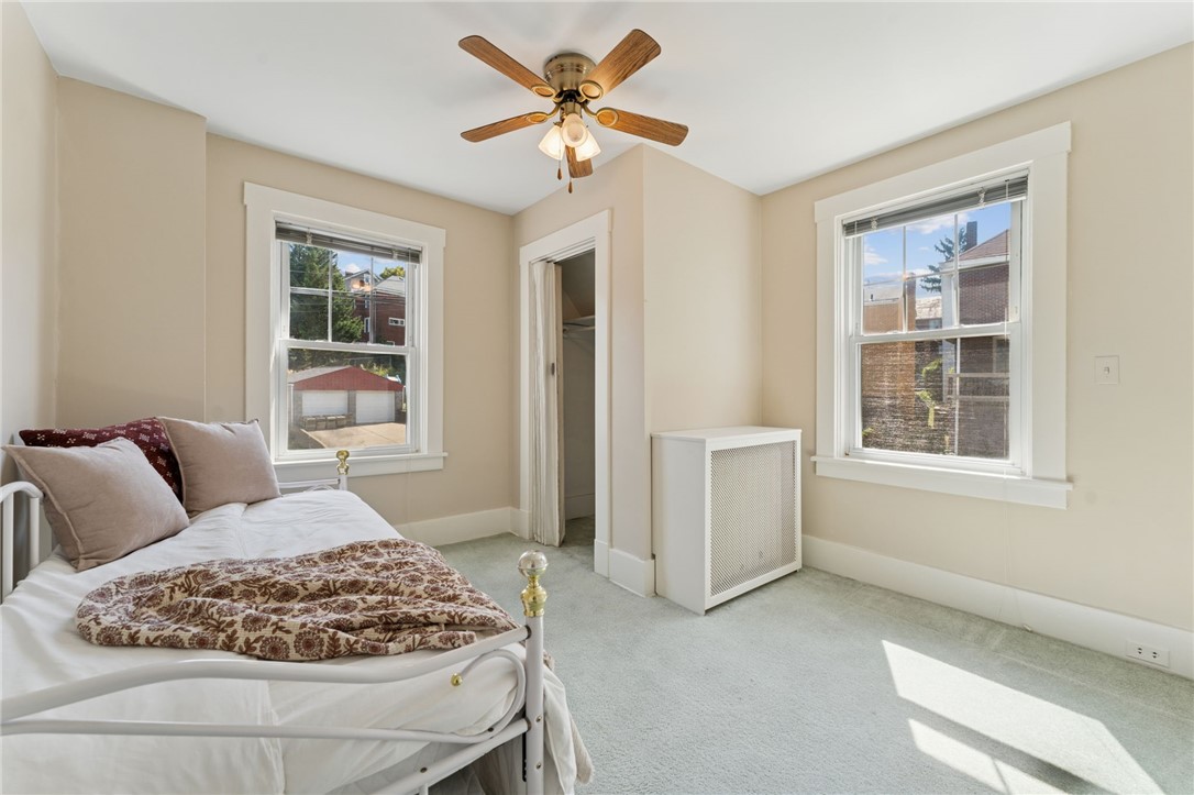 1101 Dormont Ave