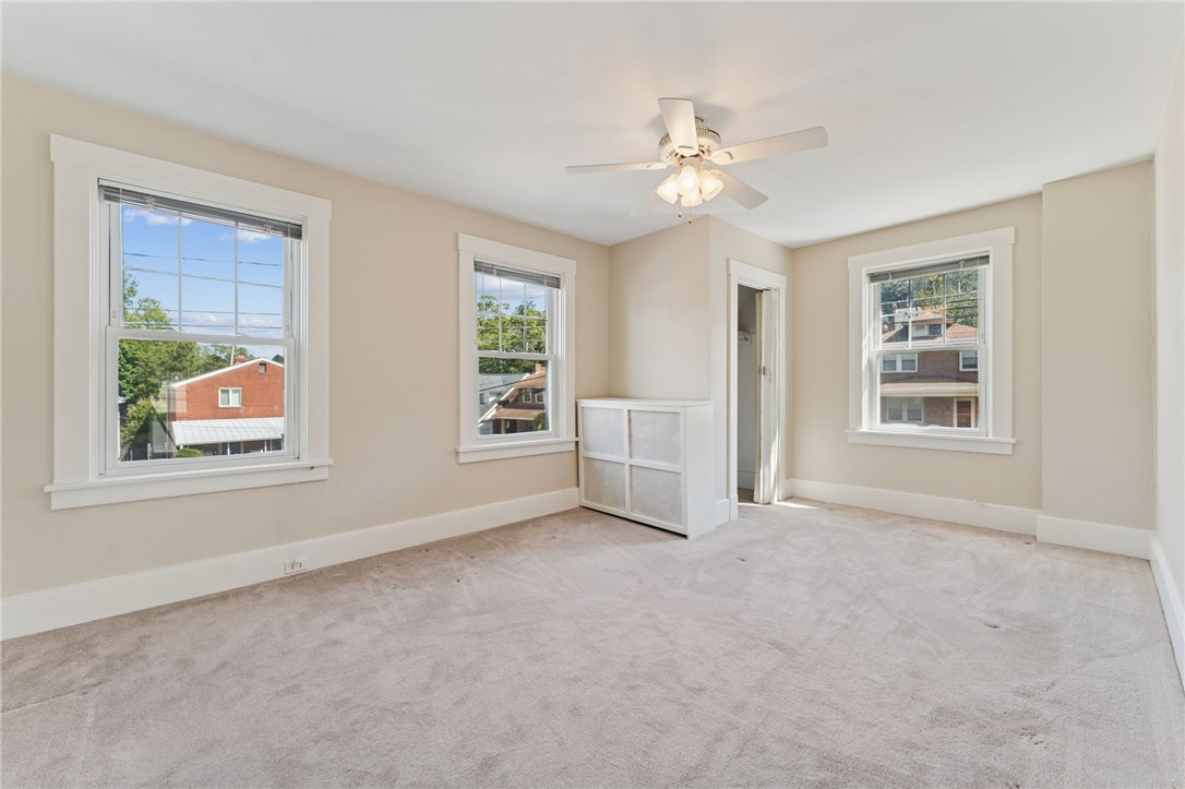 1101 Dormont Ave