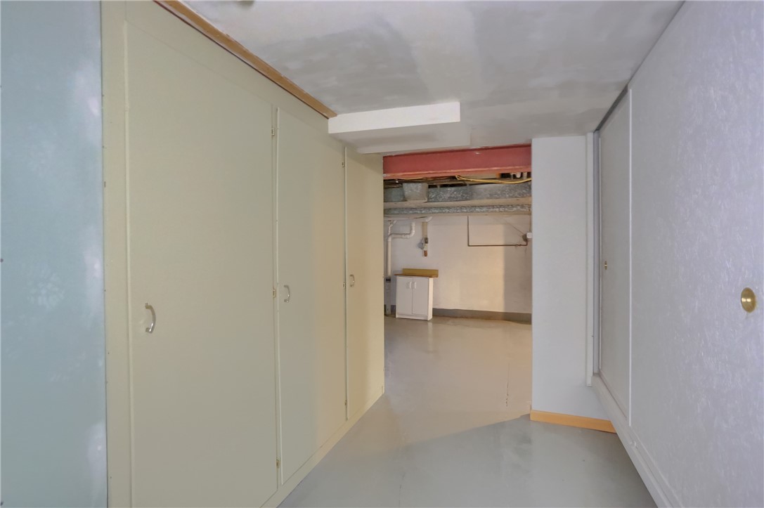 436 Blackhawk Rd