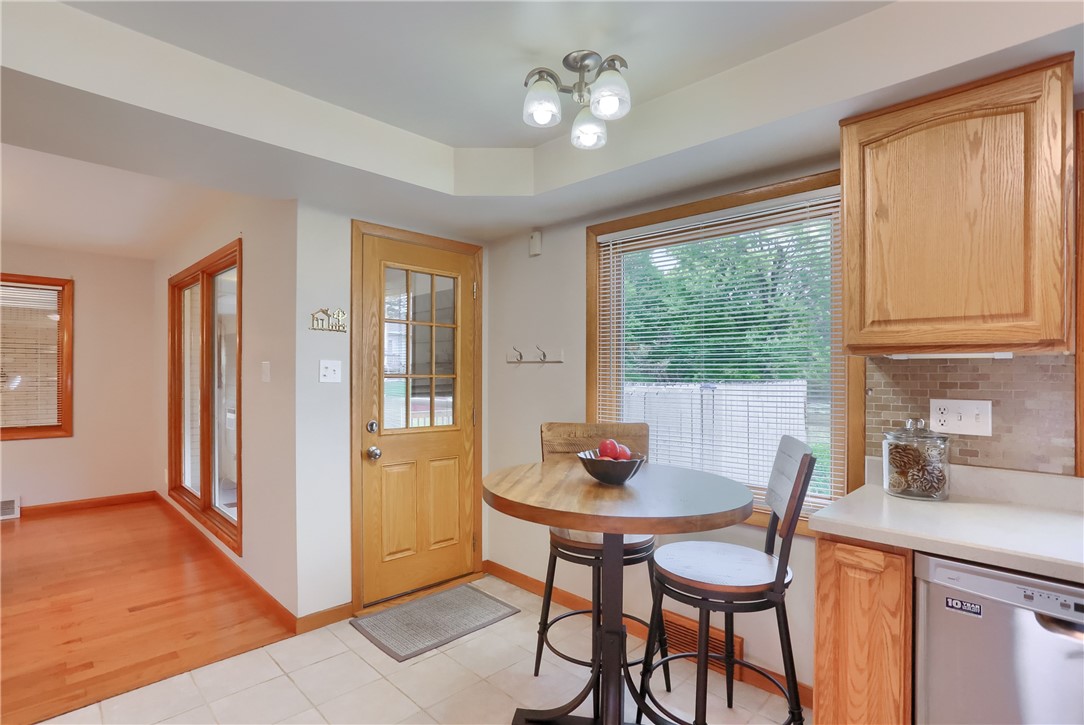 436 Blackhawk Rd