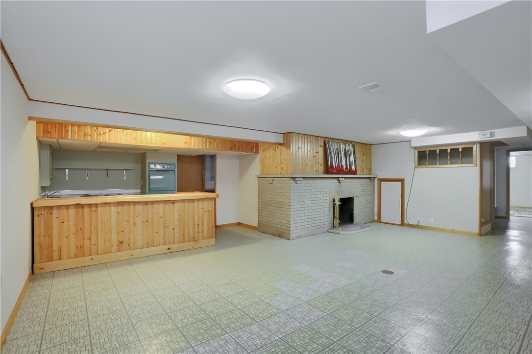 436 Blackhawk Rd