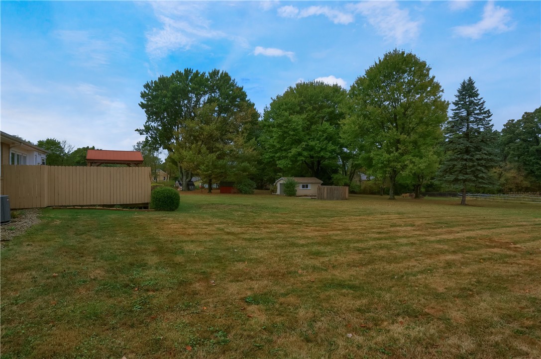 436 Blackhawk Rd