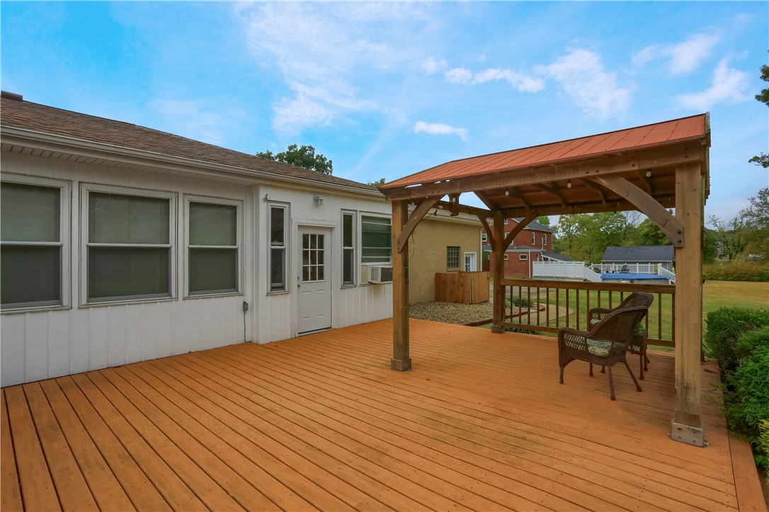 436 Blackhawk Rd