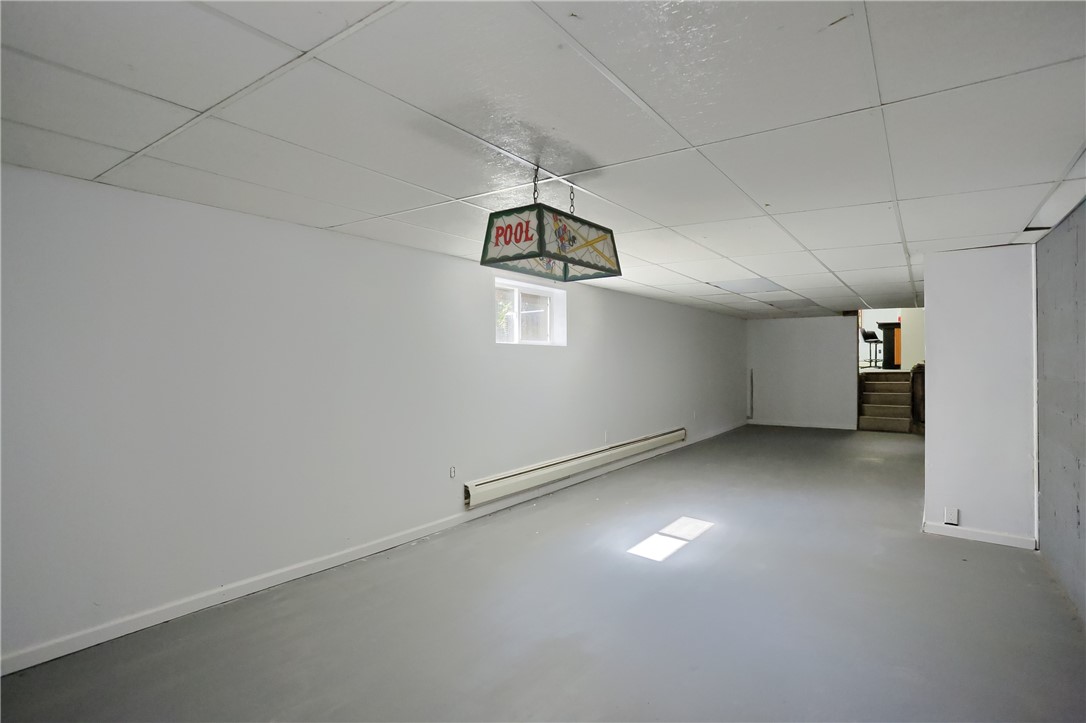 212 Ridgeway Dr