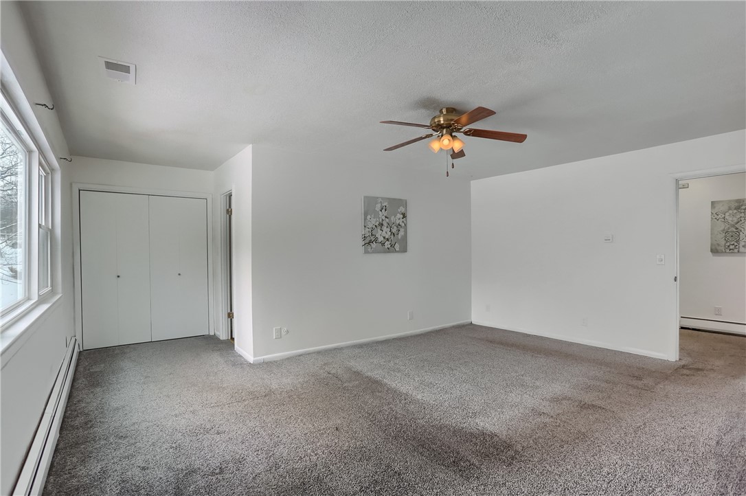 212 Ridgeway Dr