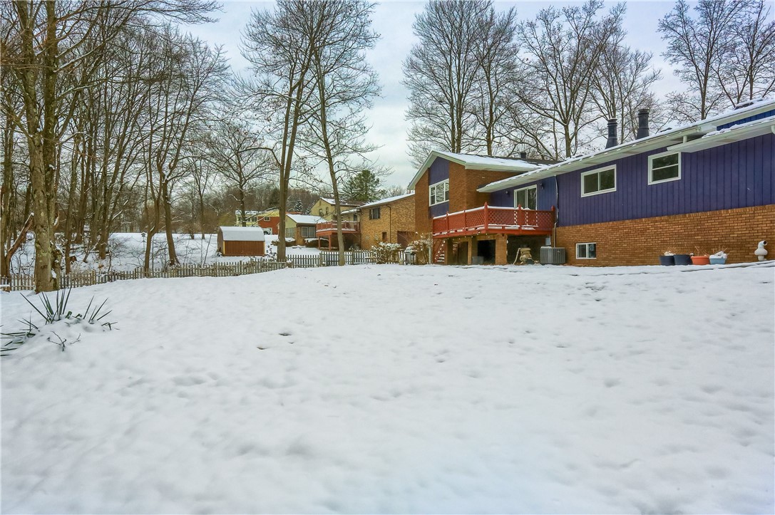 212 Ridgeway Dr
