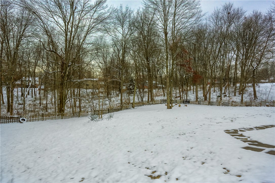212 Ridgeway Dr