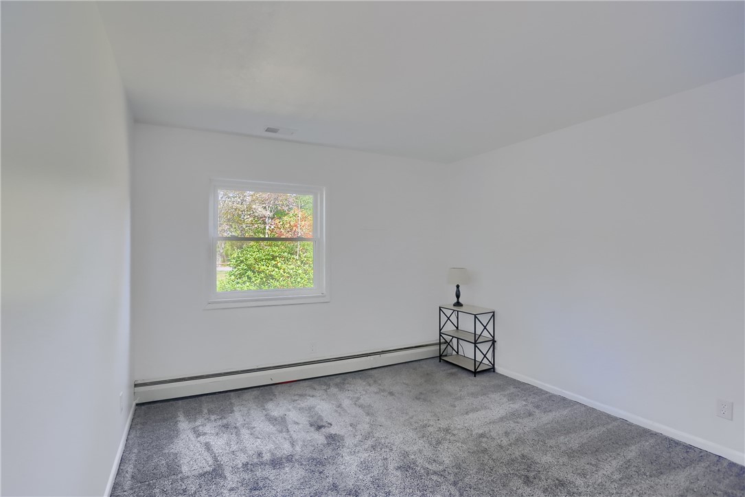 212 Ridgeway Dr