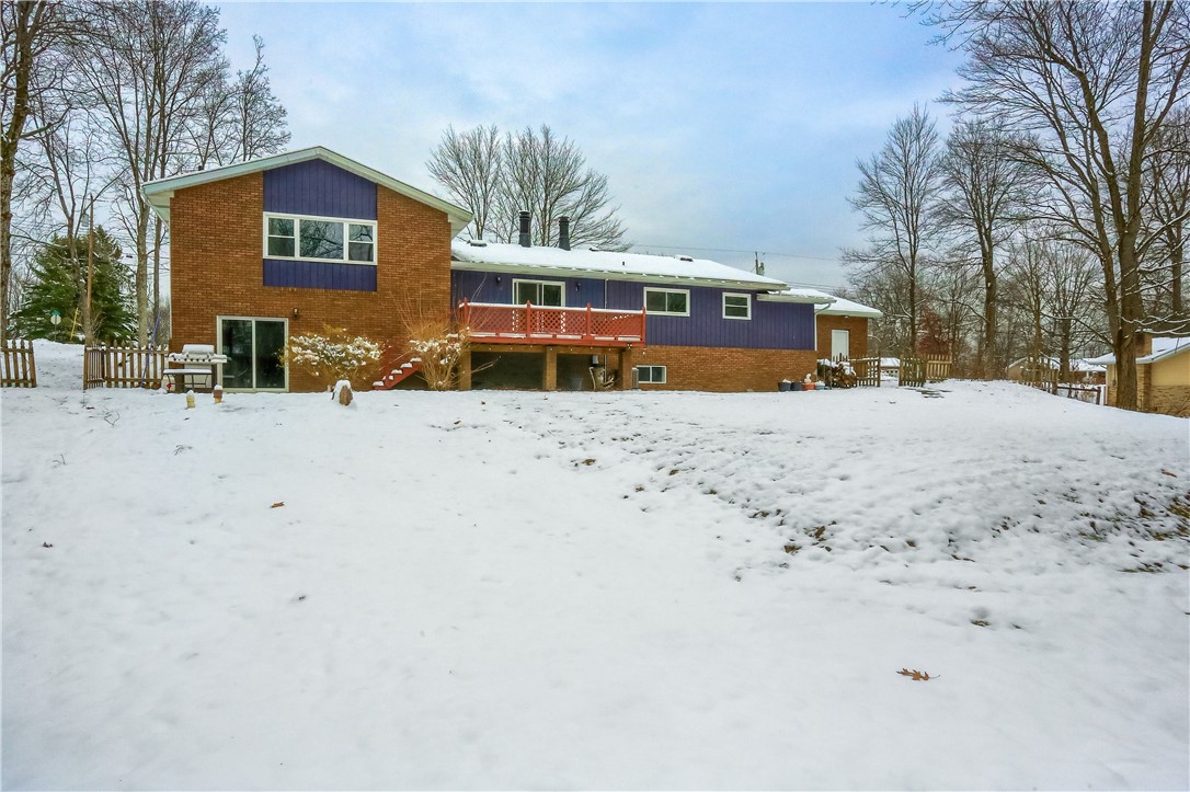 212 Ridgeway Dr