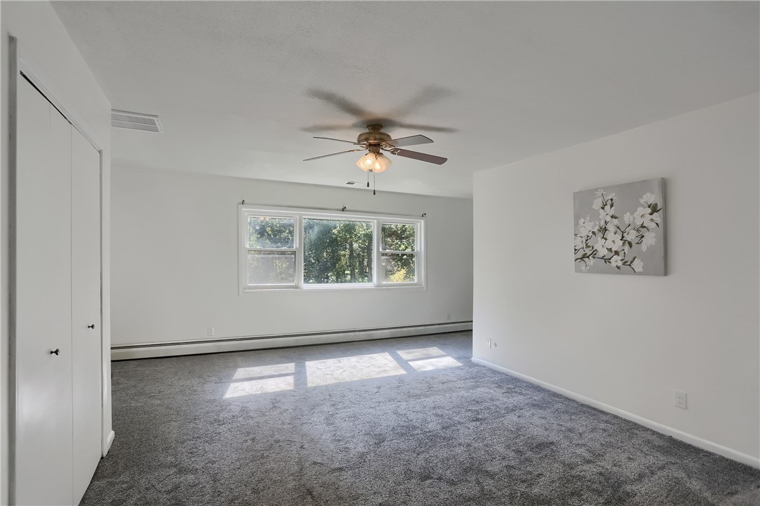 212 Ridgeway Dr