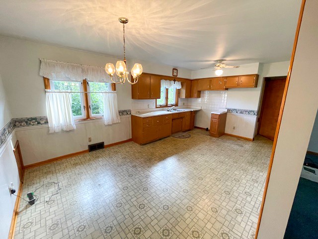 21 Field St