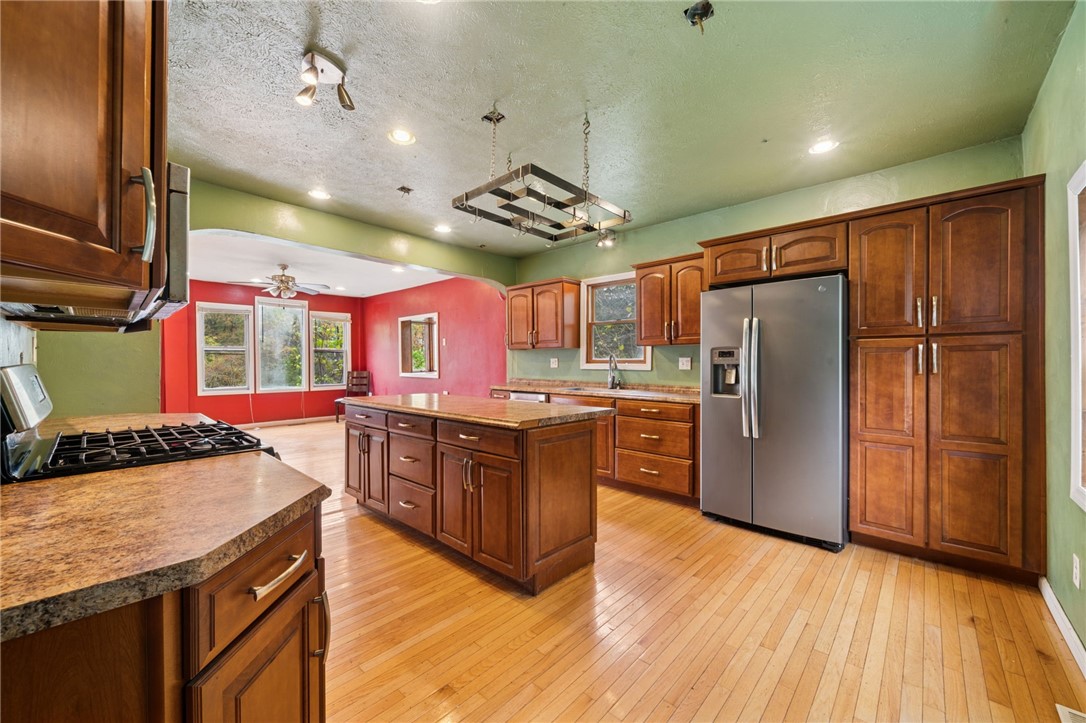 33 Timberlane Rd