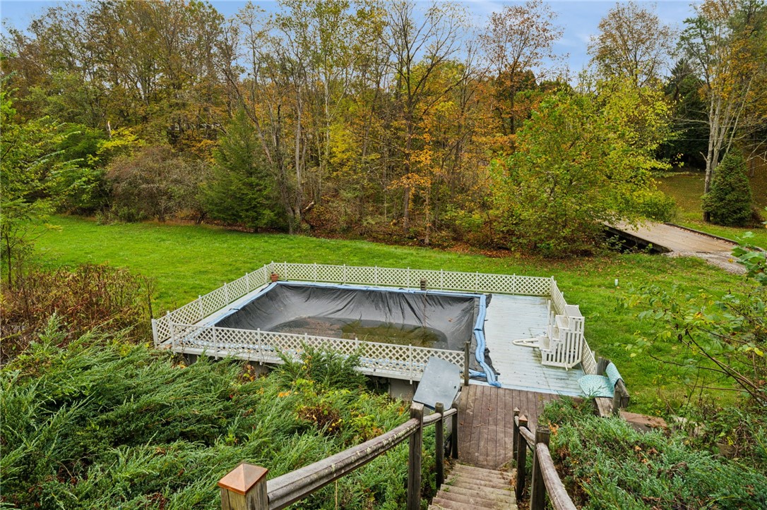 33 Timberlane Rd