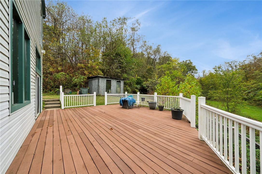 33 Timberlane Rd