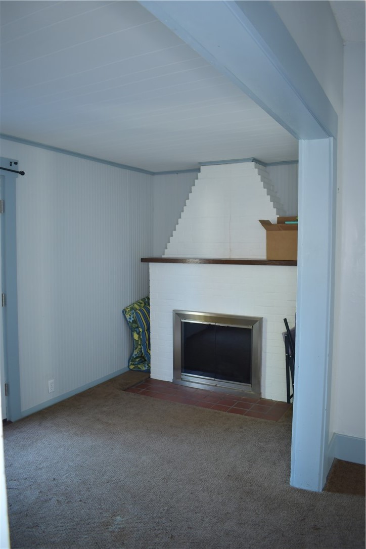 107 Barr Ave