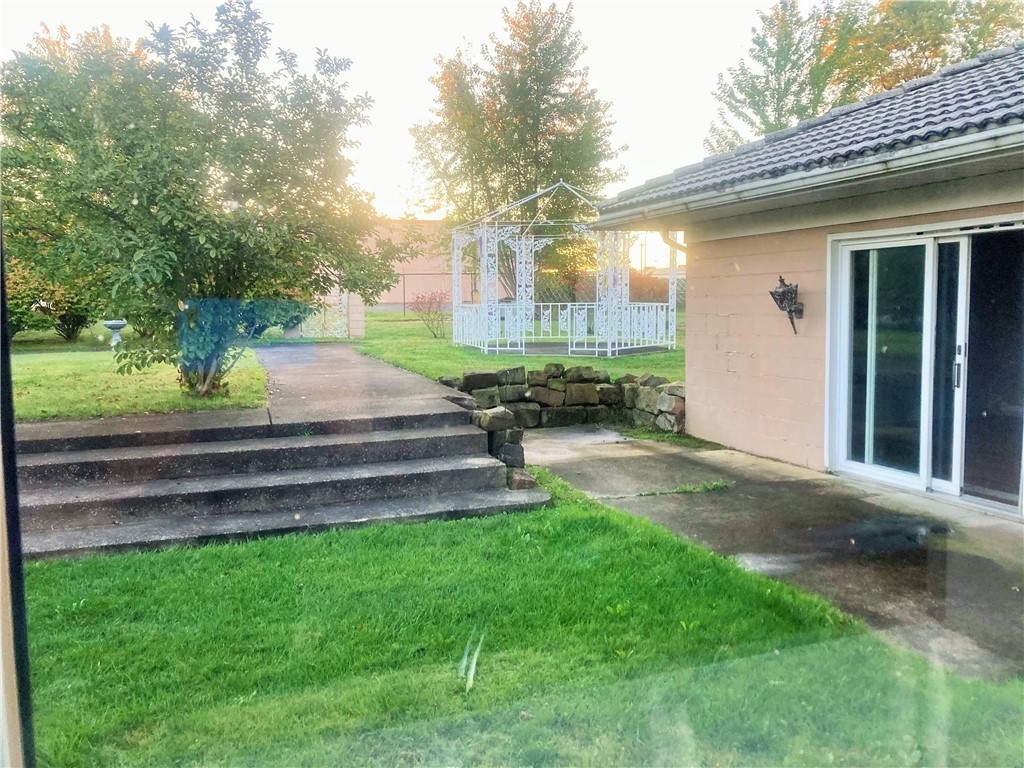 174 N Buhl Farm Dr