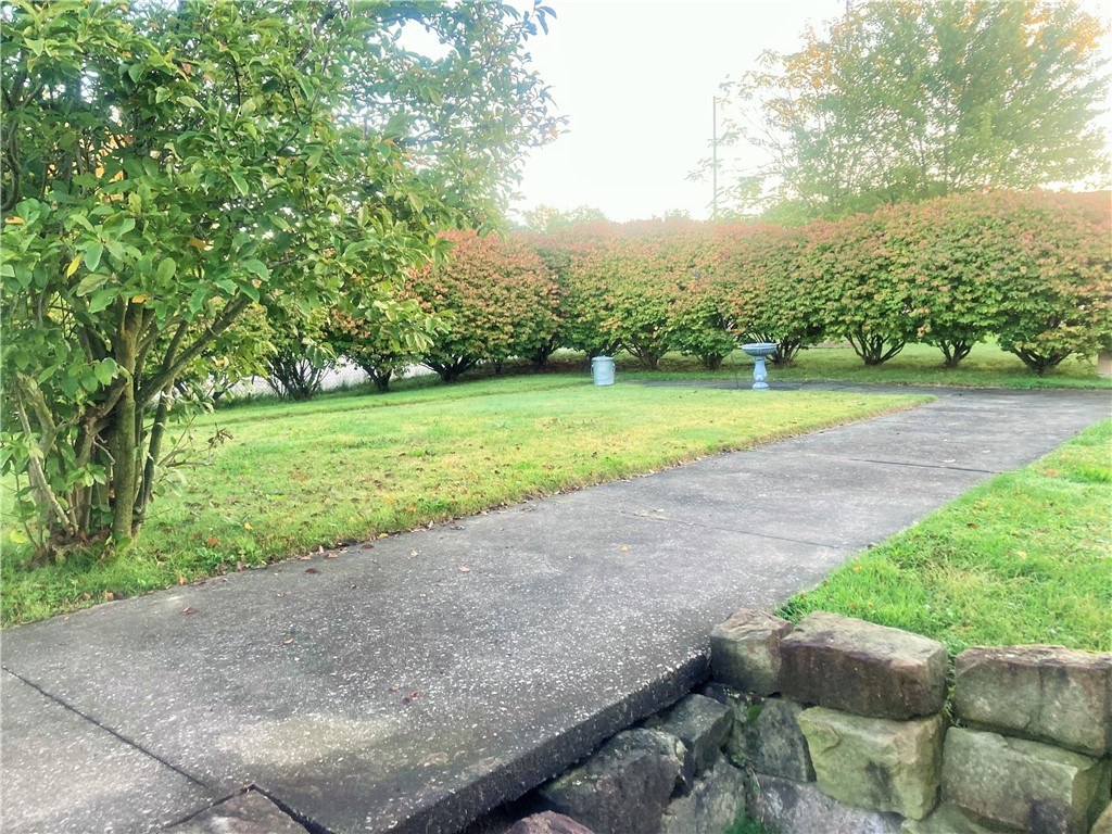 174 N Buhl Farm Dr