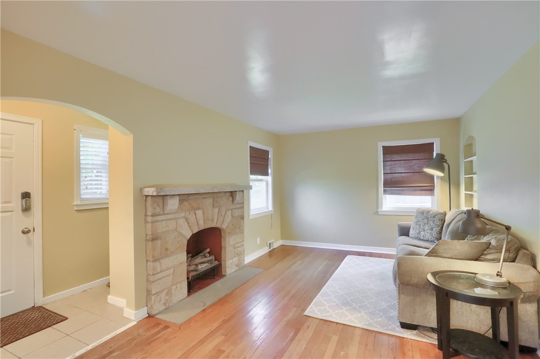 41 Perry Lane
