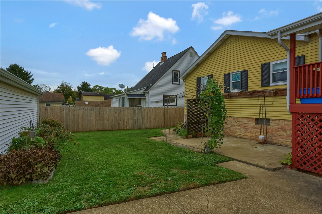 306 E Hazen Ave