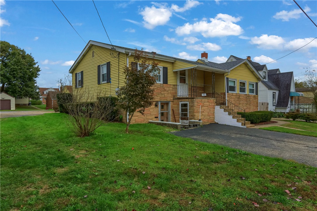 306 E Hazen Ave