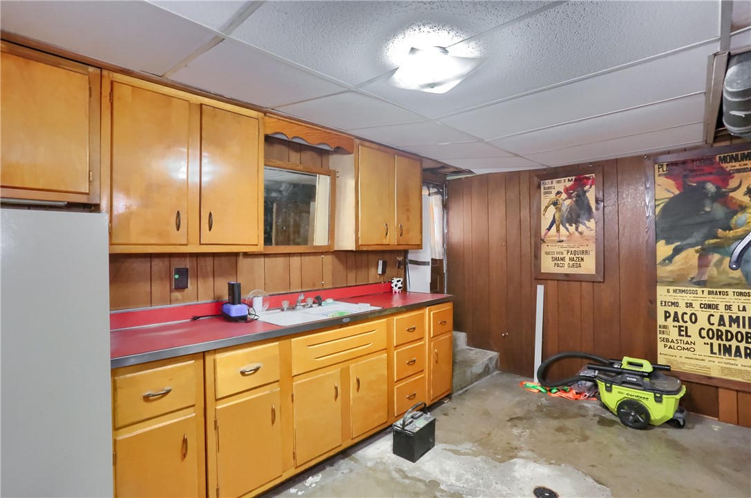 306 E Hazen Ave