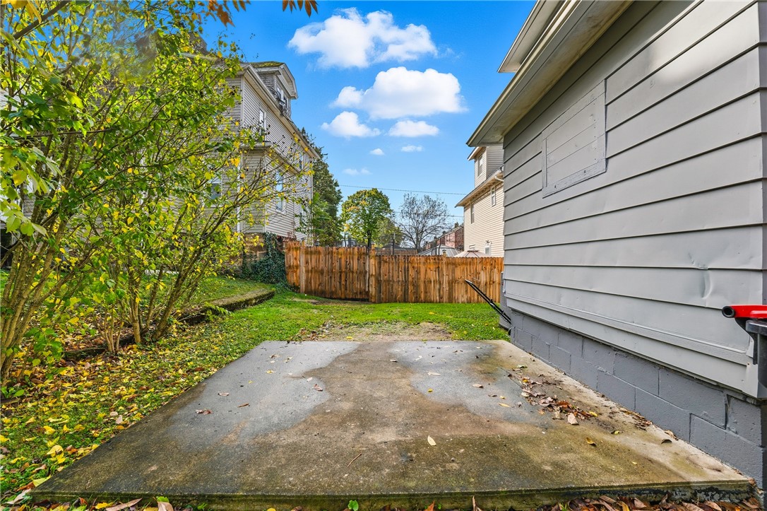 1006 Delaware Ave