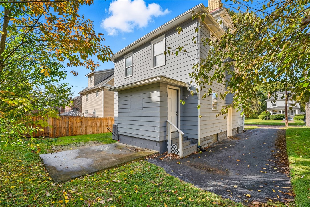 1006 Delaware Ave
